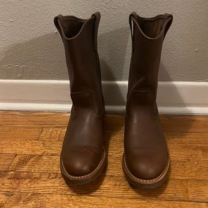 Brand new Red Wing Nailseat pull-on boots